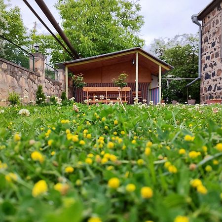 Guest House Nataly Yeghegnadzor ภายนอก รูปภาพ