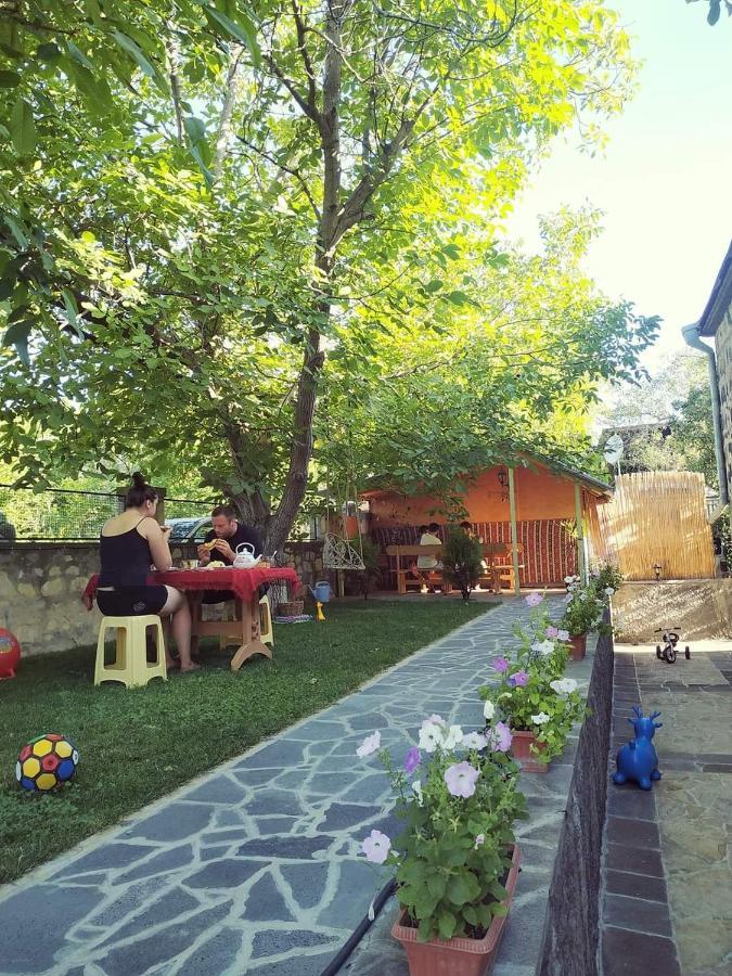 Guest House Nataly Yeghegnadzor ภายนอก รูปภาพ