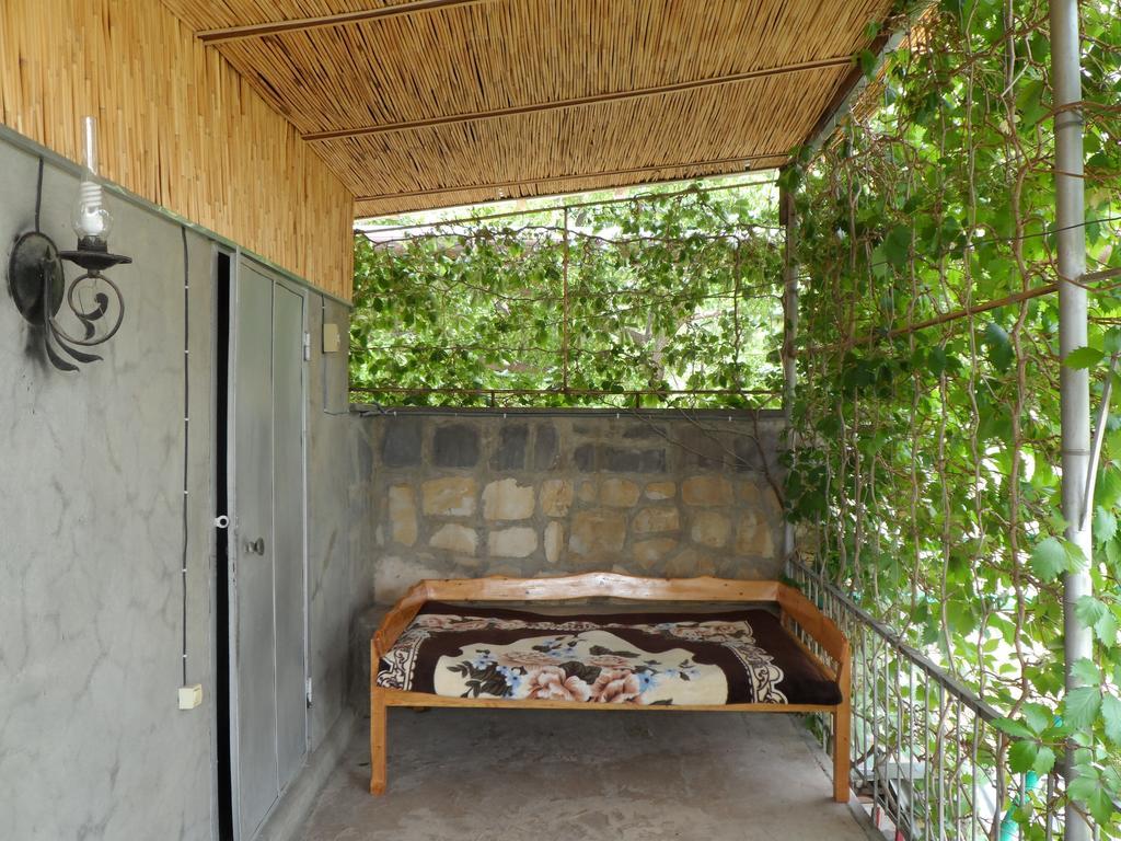 Guest House Nataly Yeghegnadzor ภายนอก รูปภาพ