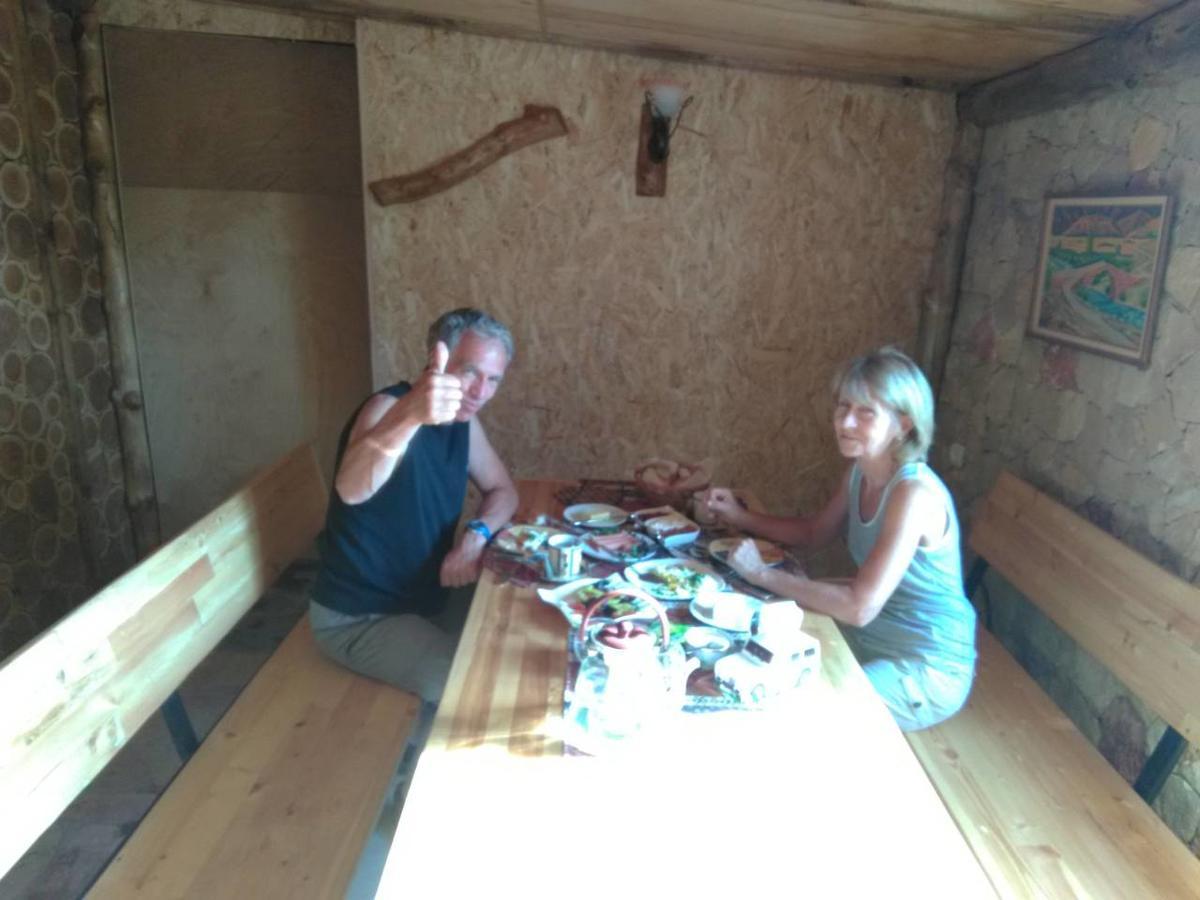 Guest House Nataly Yeghegnadzor ภายนอก รูปภาพ