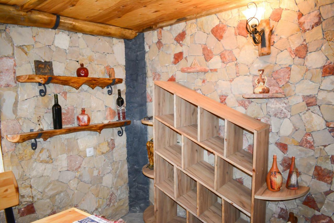 Guest House Nataly Yeghegnadzor ภายนอก รูปภาพ