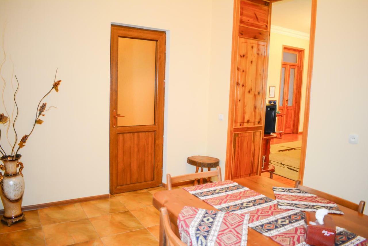 Guest House Nataly Yeghegnadzor ภายนอก รูปภาพ