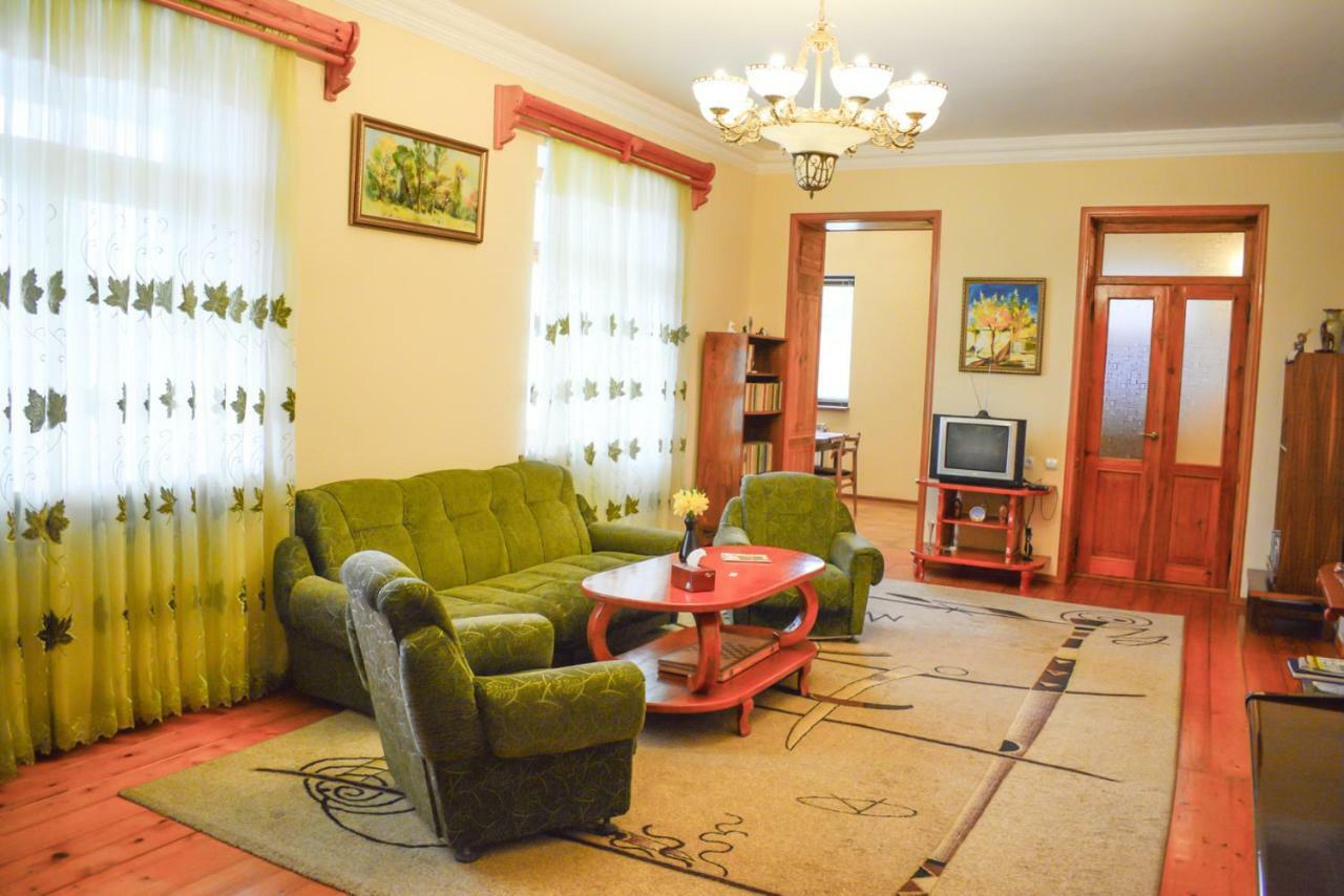 Guest House Nataly Yeghegnadzor ภายนอก รูปภาพ